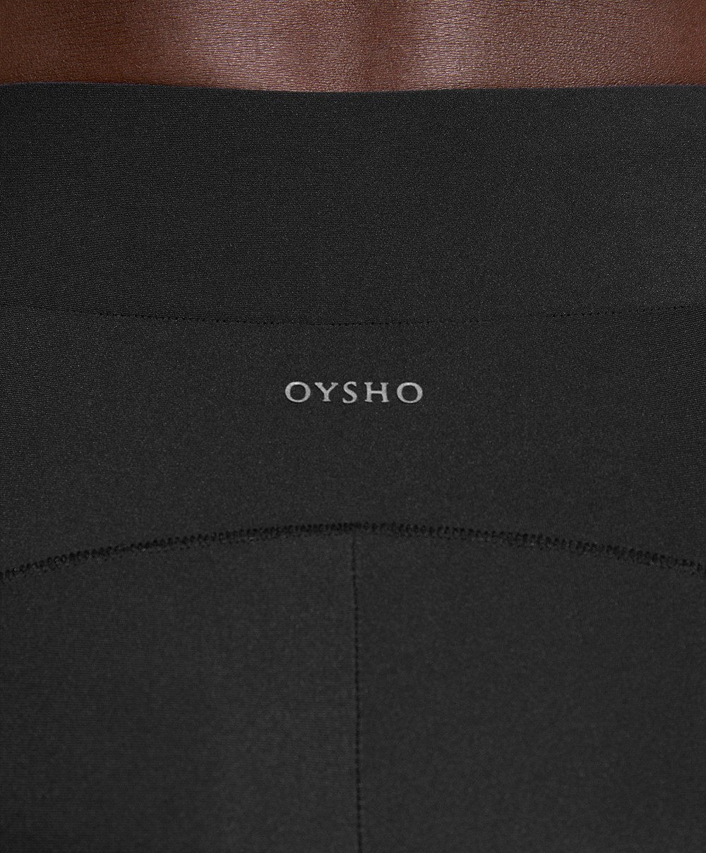 Oysho 20cm Cycling Shorts Svarte | AVJB70659