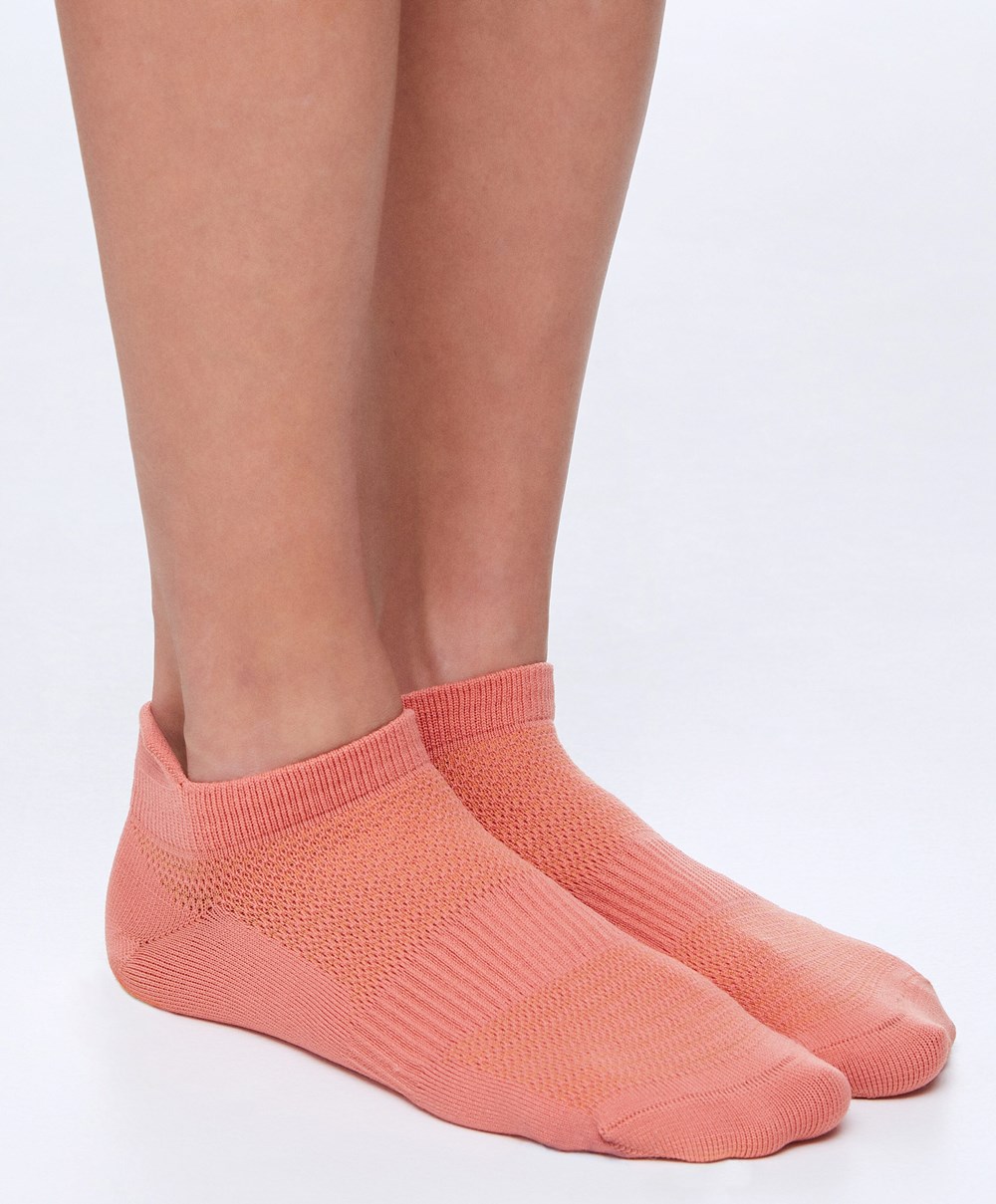 Oysho 3 Pairs Of Polyamide Sports Sneaker Socks Korall | EBSA18265