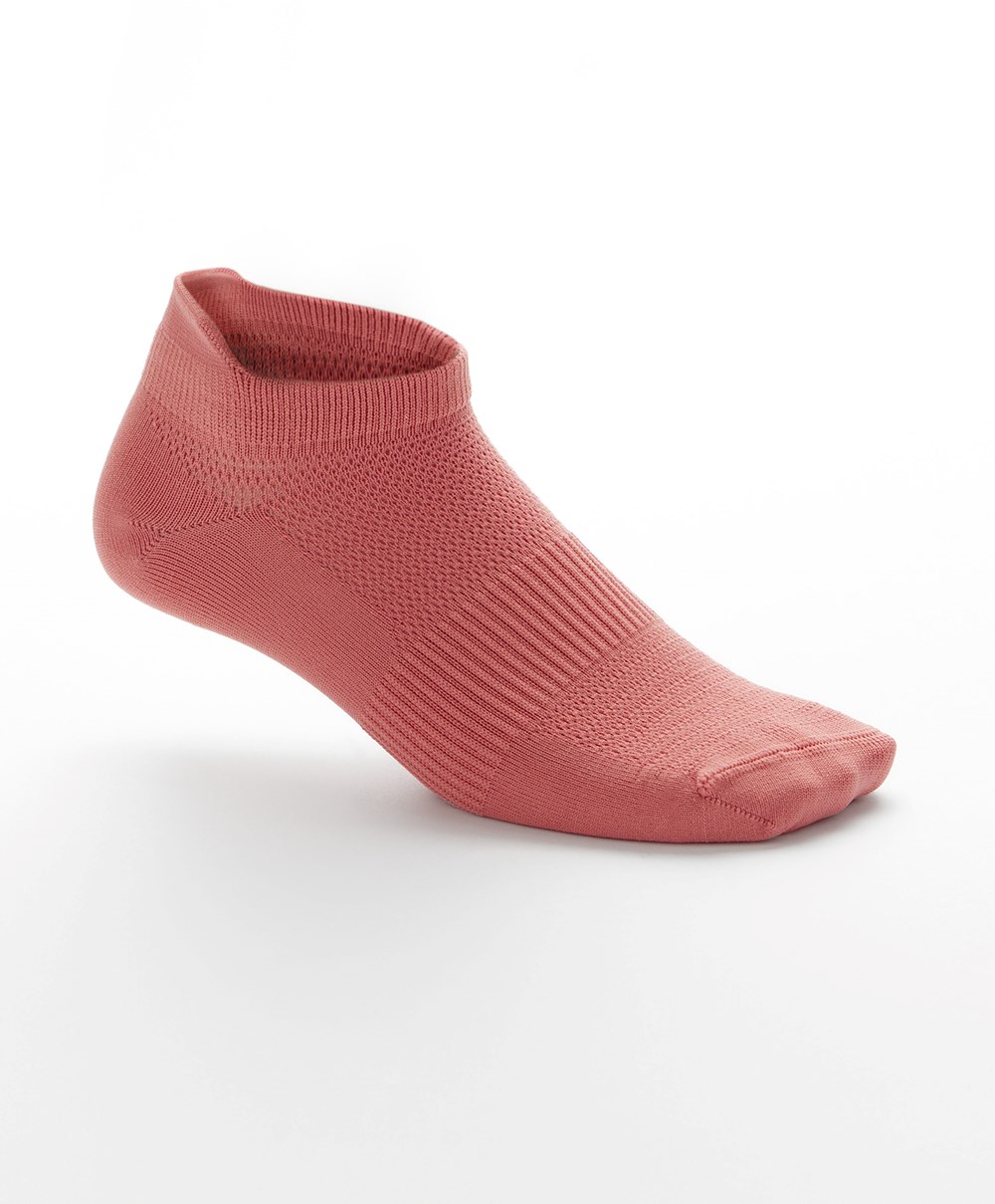 Oysho 3 Pairs Of Polyamide Sports Sneaker Socks Korall | EBSA18265