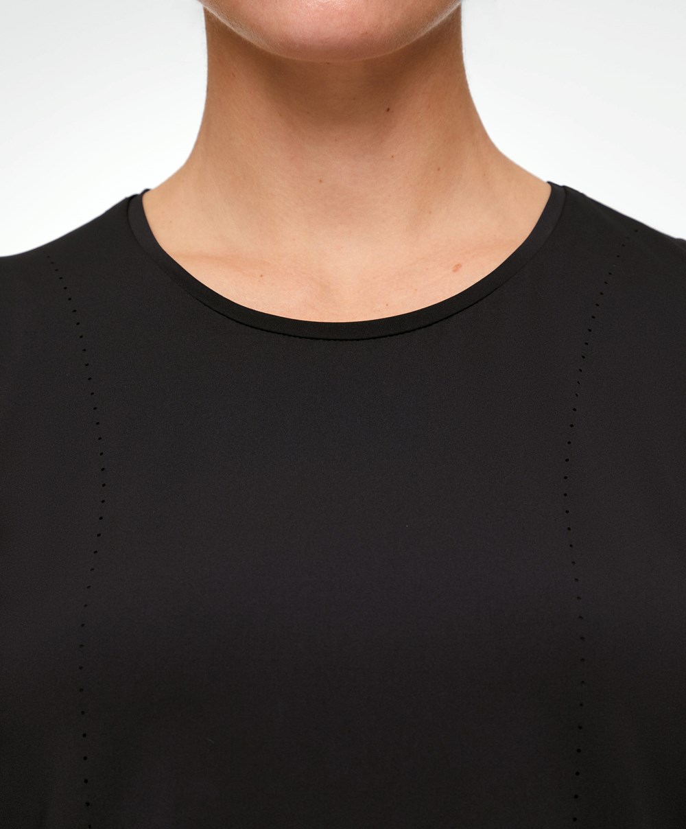 Oysho Cropped Microperforated Technical Ermeløse T-shirt Svarte | RPYI52698