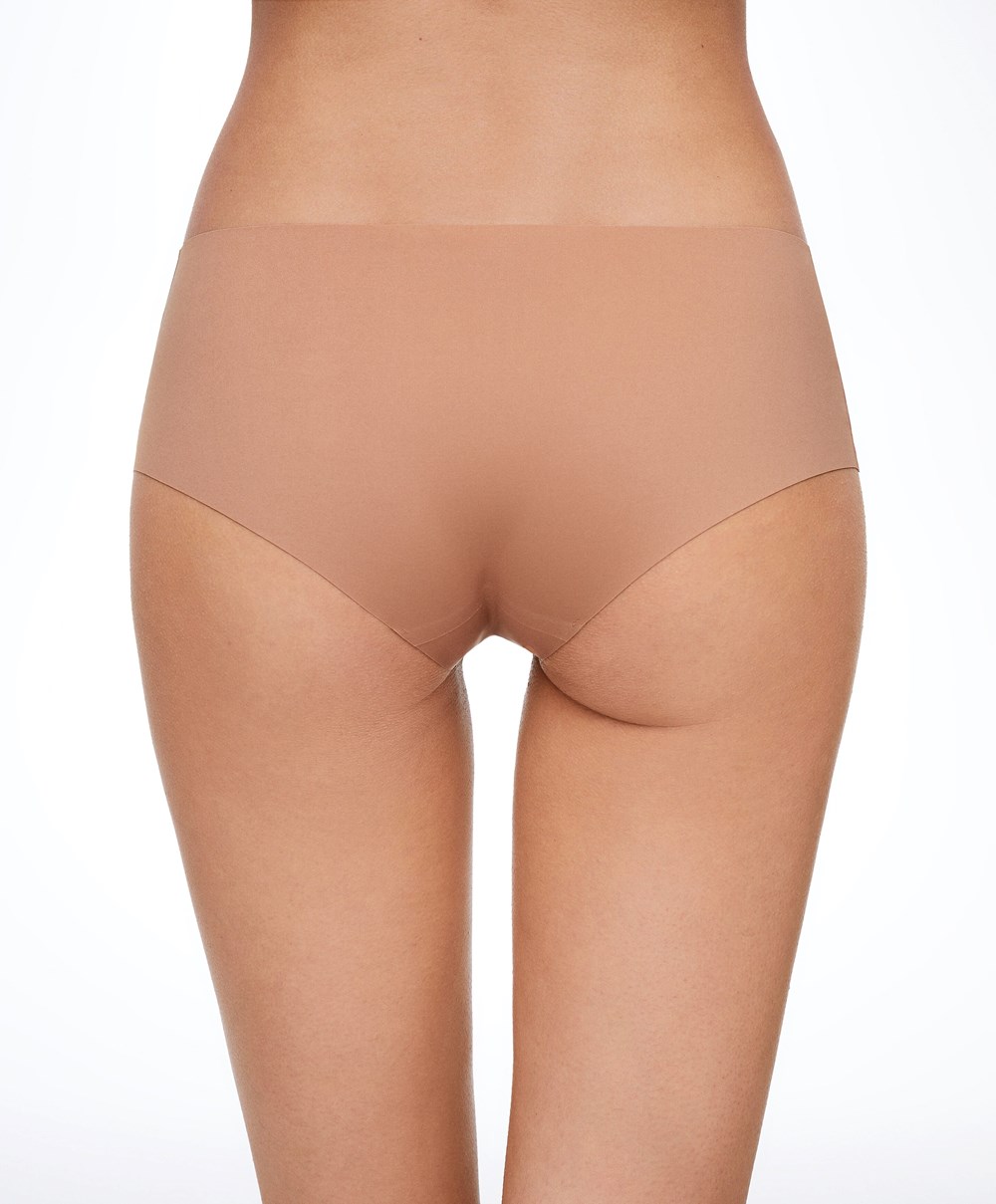 Oysho Invisible Laser-cut Cheekies Tan | EDPA18237