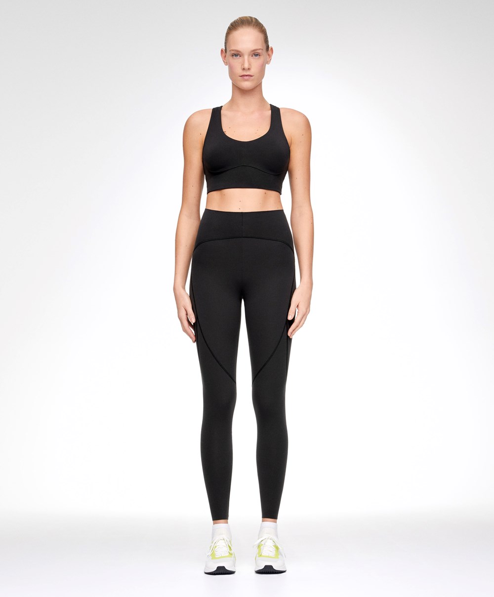 Oysho Medium Support Compressive Sports Bra Svarte | TUMY46173