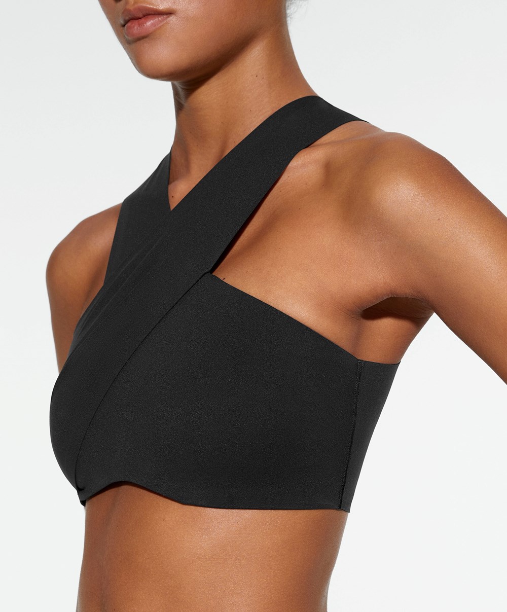 Oysho Medium Support Compressive Sports Bra Svarte | UXLS50176