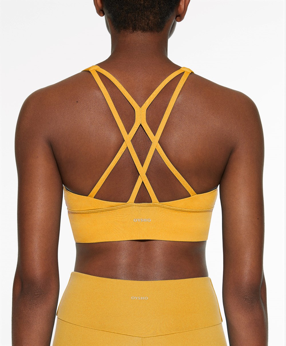 Oysho Medium-support Sports Bra With Cups Gul | WFXN92604