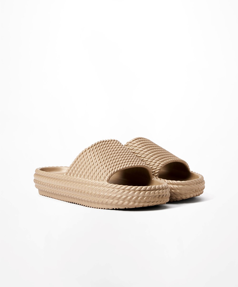 Oysho Metallic Braided Platform Slides Gull | LVXC49658