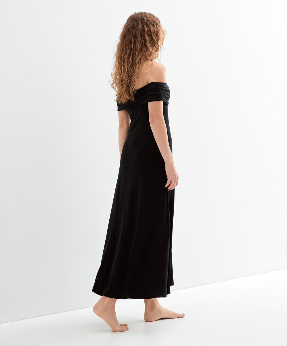 Oysho Off-shoulder Kjoler Svarte | DRLF07236