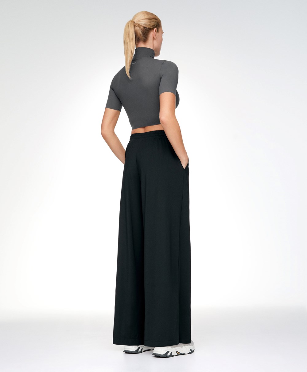 Oysho Perfect-adapt Crop Top With Raised Neck Mørke Grå | YXPW14205