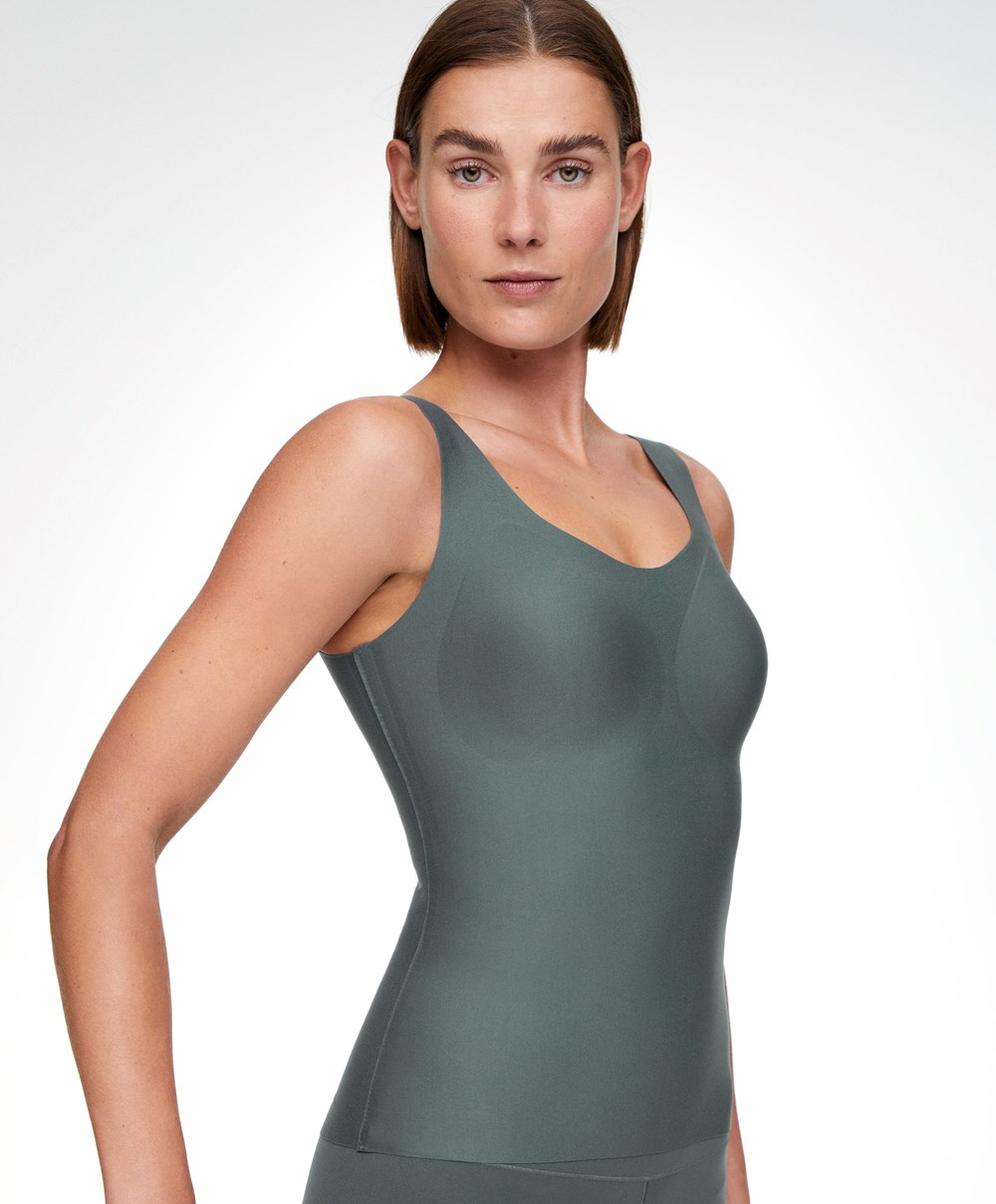 Oysho Perfect-adapt Vest Top With Cups Mid Ocean | MDGF26815