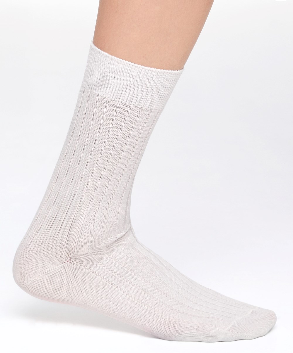 Oysho Silk Classic Socks Pale Ecru | XIBF52703