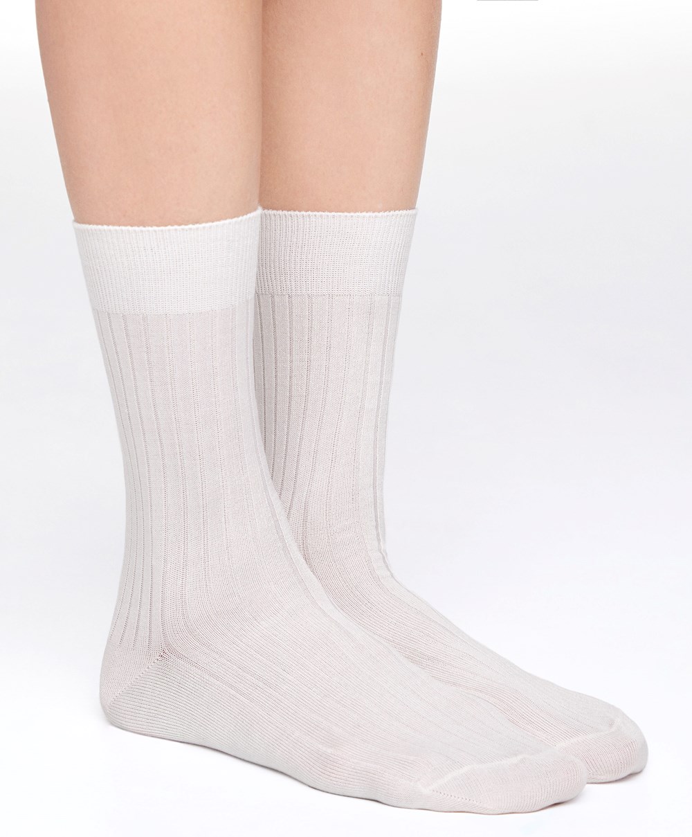 Oysho Silk Classic Socks Pale Ecru | XIBF52703