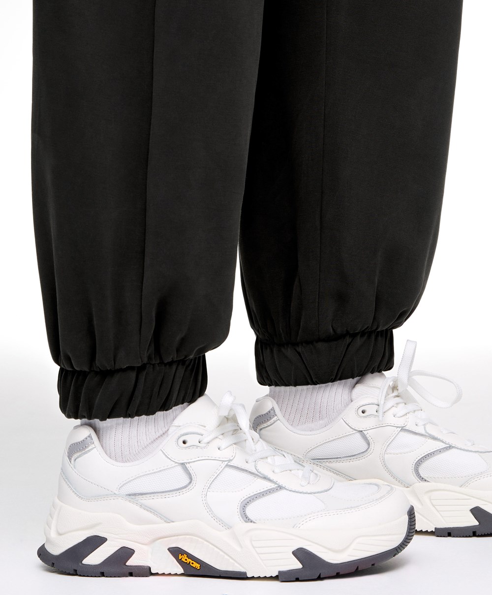 Oysho Soft Touch Modal Joggers Svarte | CWGR60591