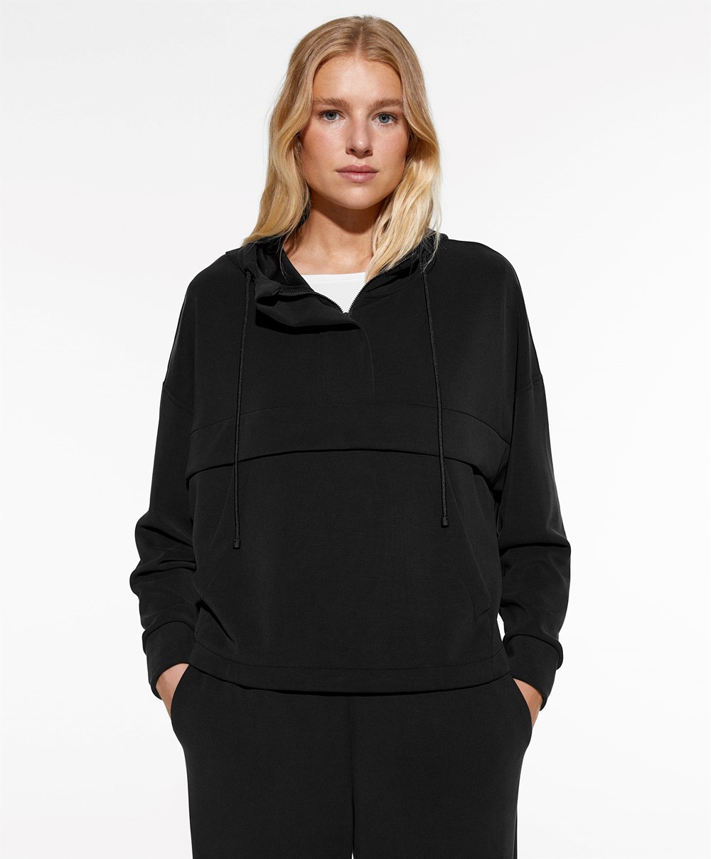 Oysho Soft Touch Modal Sweatshirt With Zip Svarte | YLUV15370