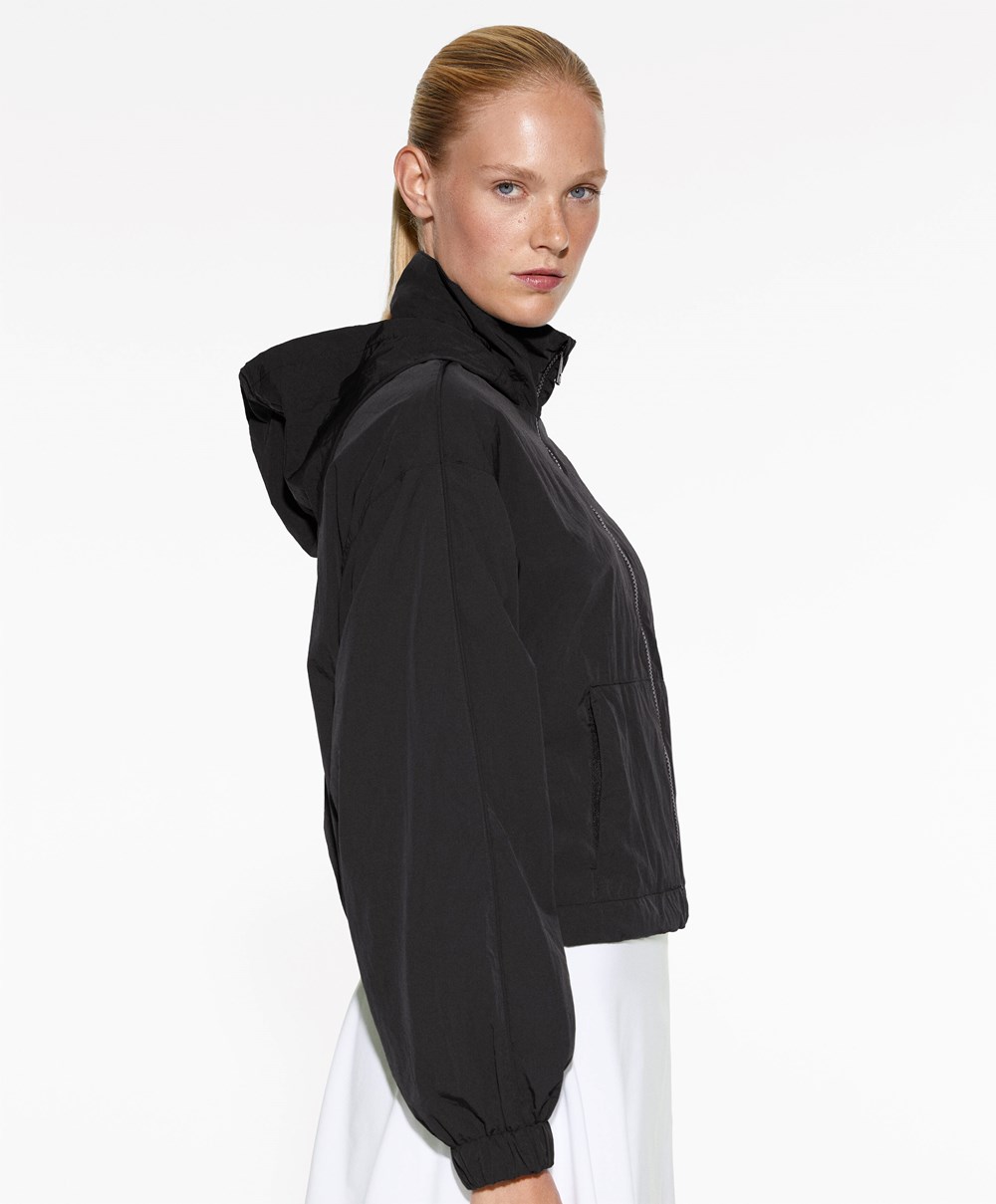 Oysho Vann-repellent Jacket Svarte | FYPM21387