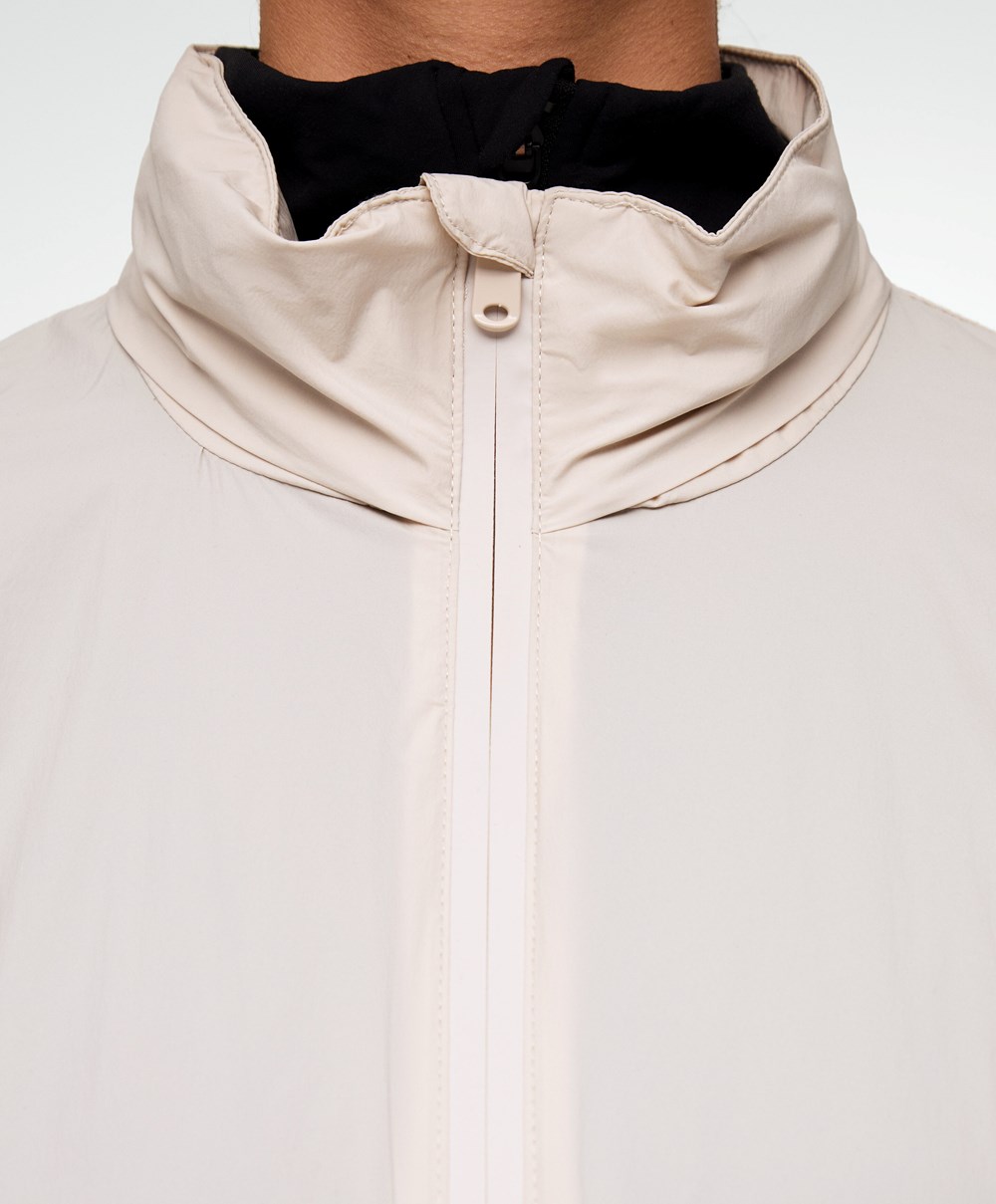 Oysho Vann-repellent Jogge Jacket Sand | WQUH63810