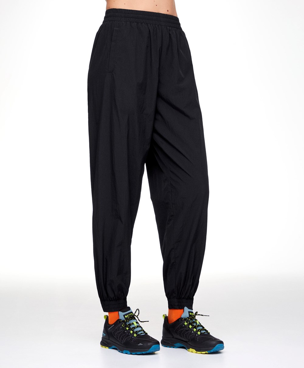 Oysho Vann-repellent Joggers Svarte | TEQO73524