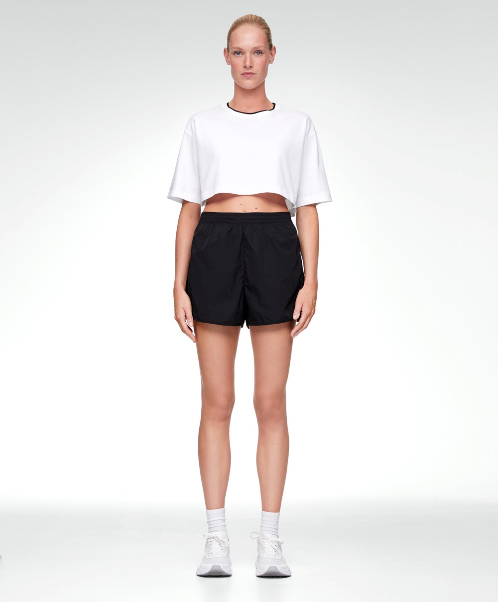 Oysho Vann-repellent Shorts Svarte | QUDI56483