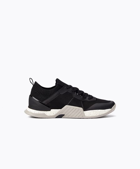 Oysho U-train-iii Trainers Svarte | CDZR75801